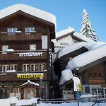 巍斯峰酒店 山林小屋