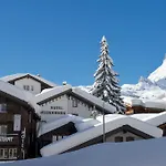 山林小屋 巍斯峰酒店