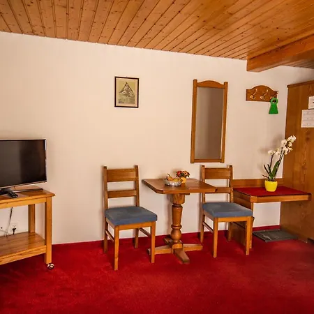 Деревянный коттедж Weisshorn Церматт