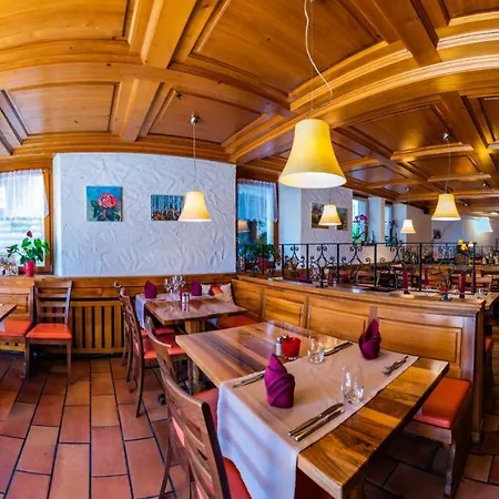 Weisshorn Деревянный коттедж