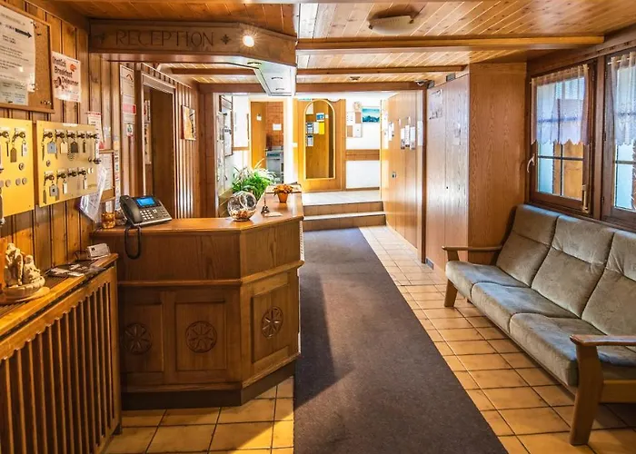 巍斯峰酒店 山林小屋